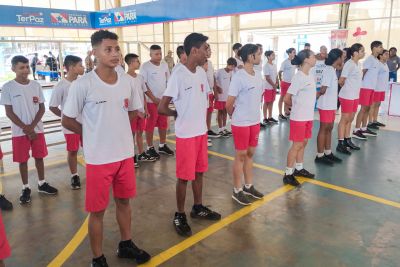 notícia: Duzentos jovens das Usinas da Paz finalizam programa 'Escola pela Vida do Corpo de Bombeiros'
