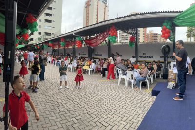 notícia: Procuradoria dá posse a novos servidores durante evento de Natal da instituição