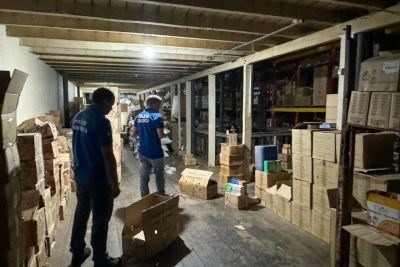 notícia: Polícias Científica e Civil combatem venda ilegal de ervas medicinais