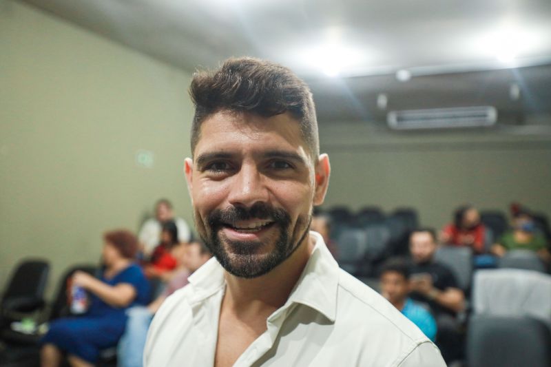 Tiago Homci - Aluno <div class='credito_fotos'>Foto: Marcelo Lelis / Ag. Pará | <a href='/midias/2024/originais/18144_8b7487a4-b37e-313e-2d6e-c6b47184cdeb.jpg' download><i class='fa-solid fa-download'></i> Download</a></div>