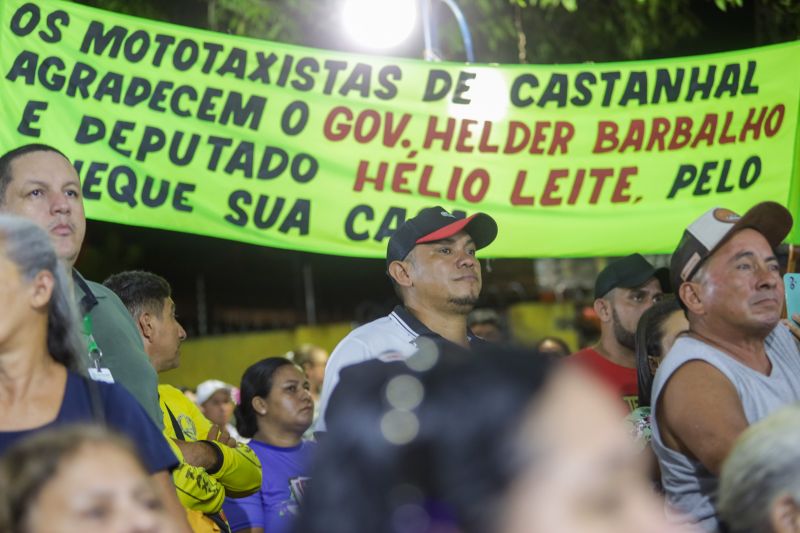 Evento GOV. HELDER BARBALHO EM CASTANHAL - Fotos Pedro Guerreiro/ AgPará
ARTESANATO MODELO
ENTREGA VIATURA ROSA DEAM
ENTREGA VIATURAS PM
TITULOS DE TERRA
SUA CASA
PRONUNCIAMENTO <div class='credito_fotos'>Foto: Pedro Guerreiro / Ag. Pará | <a href='/midias/2024/originais/18216_1b256d32-fc62-7abd-235b-e6a36ee6946b.jpg' download><i class='fa-solid fa-download'></i> Download</a></div>