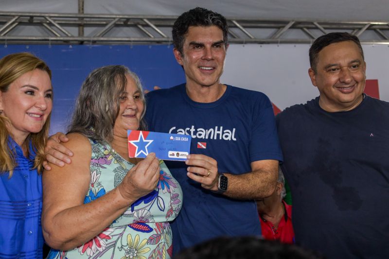 Evento GOV. HELDER BARBALHO EM CASTANHAL - Fotos Pedro Guerreiro/ AgPará
ARTESANATO MODELO
ENTREGA VIATURA ROSA DEAM
ENTREGA VIATURAS PM
TITULOS DE TERRA
SUA CASA
PRONUNCIAMENTO <div class='credito_fotos'>Foto: Pedro Guerreiro / Ag. Pará | <a href='/midias/2024/originais/18216_80062c95-5634-8bd2-fa62-696aff1a35e1.jpg' download><i class='fa-solid fa-download'></i> Download</a></div>