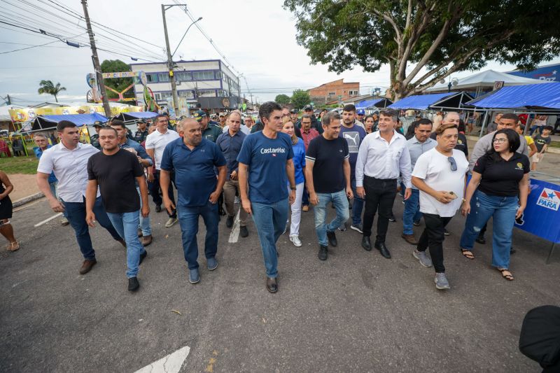 Evento GOV. HELDER BARBALHO EM CASTANHAL - Fotos Pedro Guerreiro/ AgPará
ARTESANATO MODELO
ENTREGA VIATURA ROSA DEAM
ENTREGA VIATURAS PM
TITULOS DE TERRA
SUA CASA
PRONUNCIAMENTO <div class='credito_fotos'>Foto: Pedro Guerreiro / Ag. Pará | <a href='/midias/2024/originais/18216_d1968cbc-86c7-b04d-bc73-23c431448cc6.jpg' download><i class='fa-solid fa-download'></i> Download</a></div>