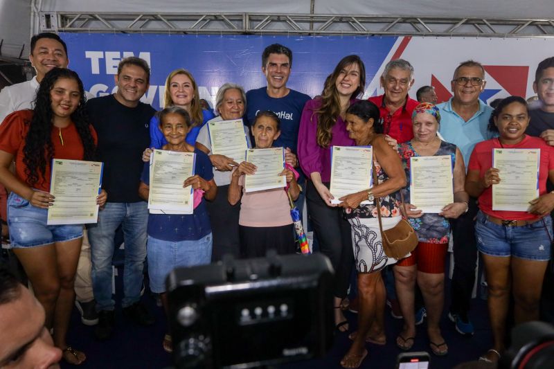 Evento GOV. HELDER BARBALHO EM CASTANHAL - Fotos Pedro Guerreiro/ AgPará
ARTESANATO MODELO
ENTREGA VIATURA ROSA DEAM
ENTREGA VIATURAS PM
TITULOS DE TERRA
SUA CASA
PRONUNCIAMENTO <div class='credito_fotos'>Foto: Pedro Guerreiro / Ag. Pará | <a href='/midias/2024/originais/18216_df131ff0-8151-0226-1578-c668bb8a9a1b.jpg' download><i class='fa-solid fa-download'></i> Download</a></div>