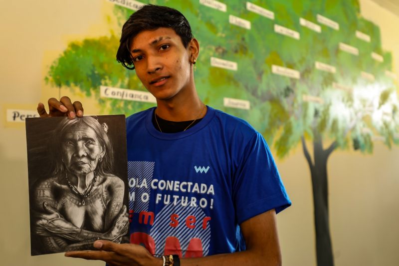 Jonathan Sousa - estudante e desenhista <div class='credito_fotos'>Foto: Bruno Cecim / Ag.Pará | <a href='/midias/2024/originais/18219_fc154b28-96ee-aeef-9552-307b905ee751.jpg' download><i class='fa-solid fa-download'></i> Download</a></div>