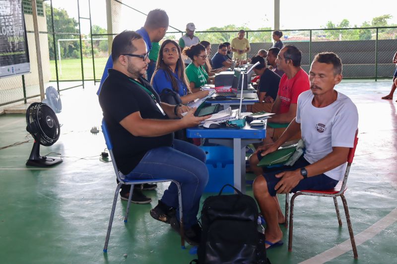 MOJU - Mutirão Regulariza Pará / FOTOS: Antonio Darwich/Ascom-Semas
Semas faz Mutirão do Regulariza Pará em comunidades de Moju
<div class='credito_fotos'>Foto: ASCOM / SEMAS | <a href='/midias/2024/originais/18746_319f0d99-a247-5cbb-2321-f9268091aa7d.jpg' download><i class='fa-solid fa-download'></i> Download</a></div>
