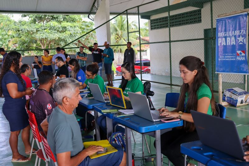 MOJU - Mutirão Regulariza Pará / FOTOS: Antonio Darwich/Ascom-Semas
Semas faz Mutirão do Regulariza Pará em comunidades de Moju
<div class='credito_fotos'>Foto: ASCOM / SEMAS | <a href='/midias/2024/originais/18746_3e85826a-770d-4c64-bb91-f6045b773f0d.jpg' download><i class='fa-solid fa-download'></i> Download</a></div>