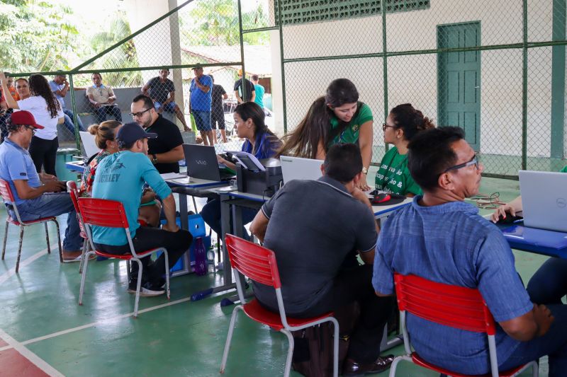 MOJU - Mutirão Regulariza Pará / FOTOS: Antonio Darwich/Ascom-Semas
Semas faz Mutirão do Regulariza Pará em comunidades de Moju
<div class='credito_fotos'>Foto: ASCOM / SEMAS | <a href='/midias/2024/originais/18746_9af4602f-2824-abd9-b601-bbebf7726213.jpg' download><i class='fa-solid fa-download'></i> Download</a></div>