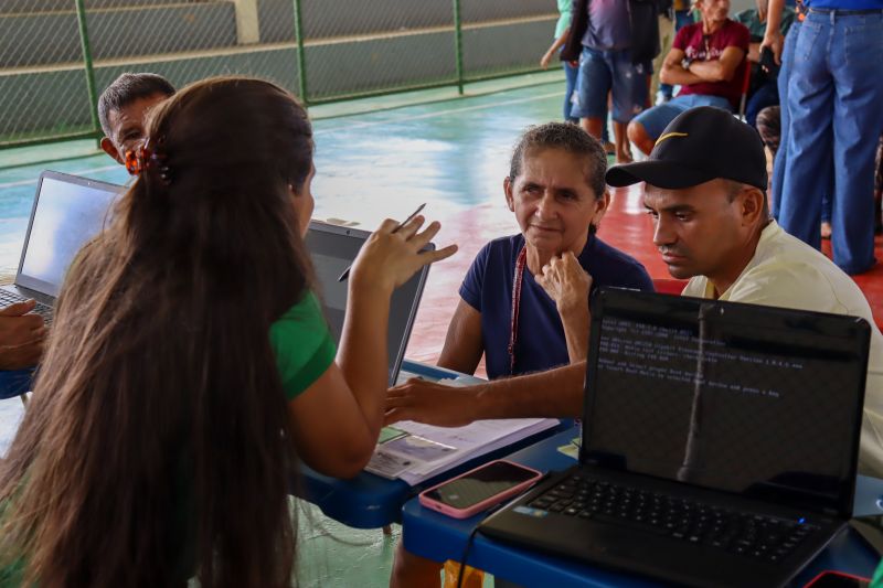 MOJU - Mutirão Regulariza Pará / FOTOS: Antonio Darwich/Ascom-Semas
Semas faz Mutirão do Regulariza Pará em comunidades de Moju
<div class='credito_fotos'>Foto: ASCOM / SEMAS | <a href='/midias/2024/originais/18746_d1ca00d7-7e85-1e8b-f2ea-582478f7a0de.jpg' download><i class='fa-solid fa-download'></i> Download</a></div>