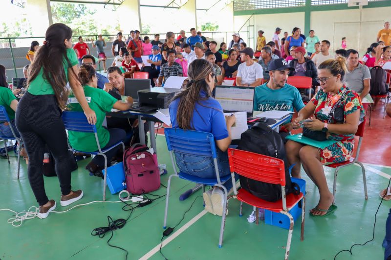 MOJU - Mutirão Regulariza Pará / FOTOS: Antonio Darwich/Ascom-Semas
Semas faz Mutirão do Regulariza Pará em comunidades de Moju
<div class='credito_fotos'>Foto: ASCOM / SEMAS | <a href='/midias/2024/originais/18746_d90b56d7-3ca9-58b1-0ecb-1963e9d23b72.jpg' download><i class='fa-solid fa-download'></i> Download</a></div>