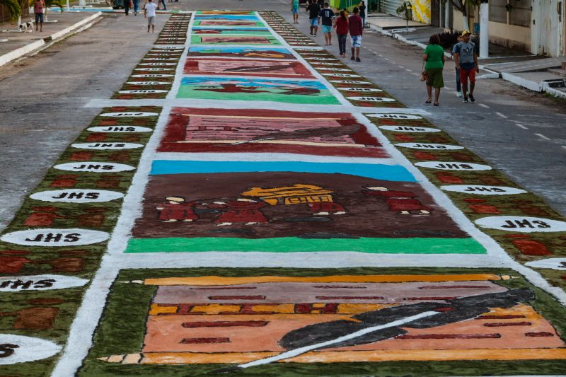 Tradição cultural e religiosa leva fiéis às ruas de Capanema para celebrar Corpus Christi
FOTOS: ALEX RIBEIRO/AGPARÁ <div class='credito_fotos'>Foto: Alex Ribeiro / Ag. Pará | <a href='/midias/2024/originais/20055_36e41ddb-2a8f-cc1e-a87d-18e1be7135b5.jpg' download><i class='fa-solid fa-download'></i> Download</a></div>