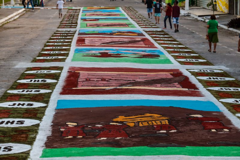 Tradição cultural e religiosa leva fiéis às ruas de Capanema para celebrar Corpus Christi
FOTOS: ALEX RIBEIRO/AGPARÁ <div class='credito_fotos'>Foto: Alex Ribeiro / Ag. Pará | <a href='/midias/2024/originais/20055_6fe6b8f7-0433-47d2-0671-c8cf93ea95bf.jpg' download><i class='fa-solid fa-download'></i> Download</a></div>