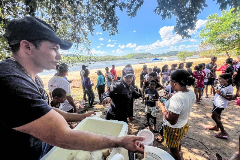 Soltura de 3 mil quelônios no rio Araguaia marcam programação pelo “Junho Verde” no sudeste paraense <div class='credito_fotos'>Foto: João Vitor Santos / Ascom Ideflor-Bio | <a href='/midias/2024/originais/20124_83493db0-e630-f489-3b56-b46fa973f40f.jpg' download><i class='fa-solid fa-download'></i> Download</a></div>