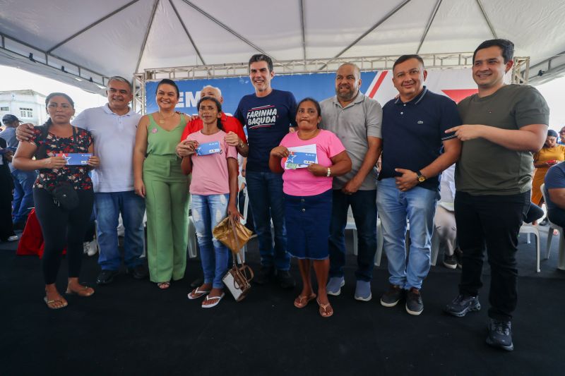 Bragança - Entrega de Títulos de Terra - Entrega de CAR Validados para a Agricultura Familiar - Programa Regulariza Pará - Entrega de Motocicletas da Linha CredCidadão Mototaxista Pai D’Égua - Fotos Bruno Cecim/Agência Pará <div class='credito_fotos'>Foto: Bruno Cecim / Ag.Pará | <a href='/midias/2024/originais/20139_9d9a0cc1-cec3-8f39-f197-342844a2adfd.jpg' download><i class='fa-solid fa-download'></i> Download</a></div>