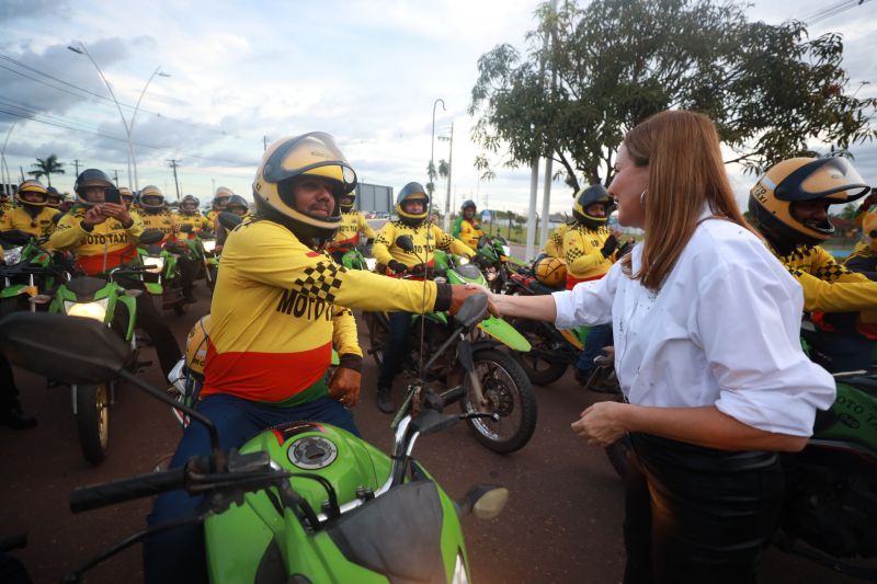 inauguração complexo esportivo
Barcarena
Fotos:Bruno cruz/ Ag Pará
<div class='credito_fotos'>Foto: Bruno Cruz / Agência Pará | <a href='/midias/2024/originais/20146_1c70bf85-c23c-1719-24bd-fac70157945c.jpg' download><i class='fa-solid fa-download'></i> Download</a></div>