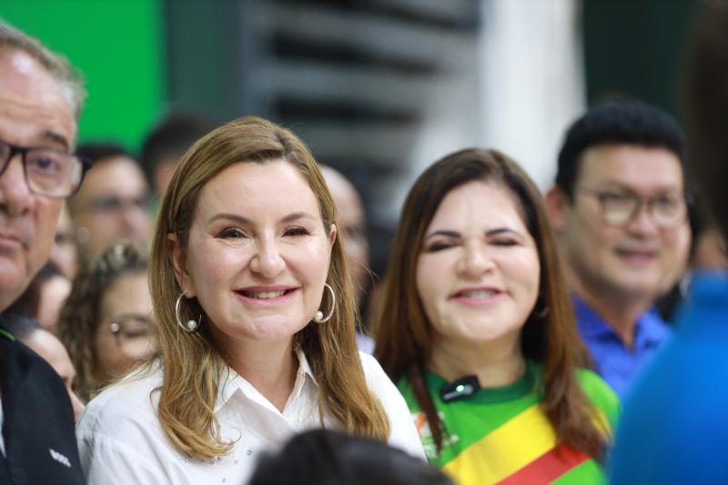 inauguração complexo esportivo
Barcarena
Fotos:Bruno cruz/ Ag Pará
<div class='credito_fotos'>Foto: Bruno Cruz / Agência Pará | <a href='/midias/2024/originais/20146_28768298-e908-30ca-2c00-1160848d2b78.jpg' download><i class='fa-solid fa-download'></i> Download</a></div>