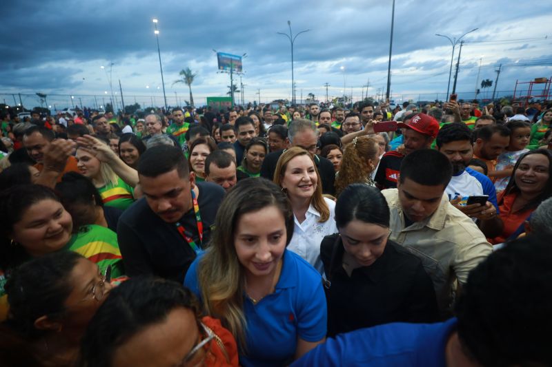 inauguração complexo esportivo
Barcarena
Fotos:Bruno cruz/ Ag Pará
<div class='credito_fotos'>Foto: Bruno Cruz / Agência Pará | <a href='/midias/2024/originais/20146_713fee55-5d20-1c9b-c622-c73568dedeb3.jpg' download><i class='fa-solid fa-download'></i> Download</a></div>