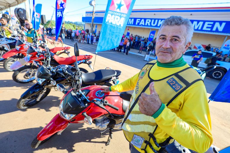 José hildo Soares - Mototaxista <div class='credito_fotos'>Foto: Marcelo Lelis / Ag. Pará | <a href='/midias/2024/originais/20178_83c4e85d-cadf-5afd-48fd-388c606e11d2.jpg' download><i class='fa-solid fa-download'></i> Download</a></div>