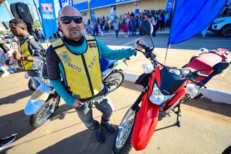 Pedro Paulino Pinto da Silva - Mototaxista <div class='credito_fotos'>Foto: Marcelo Lelis / Ag. Pará | <a href='/midias/2024/originais/20178_ac991a31-facb-febf-59dd-ac83820e2412.jpg' download><i class='fa-solid fa-download'></i> Download</a></div>