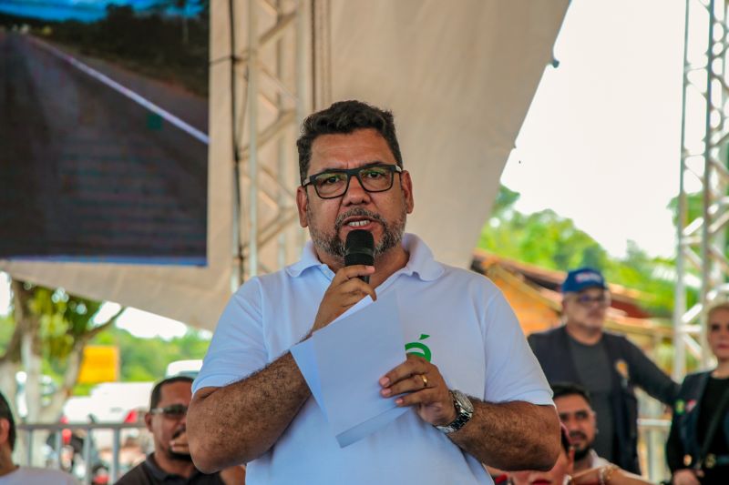 Governador Helder Barbalho Inauguração da Perna Leste
Fotos Marco Santos/ Ag Pará <div class='credito_fotos'>Foto: Marco Santos / Ag. Pará | <a href='/midias/2024/originais/20297_15b3b15f-11af-5956-f976-14f497117ab1.jpg' download><i class='fa-solid fa-download'></i> Download</a></div>
