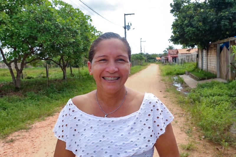 Elisangela dos santos da Silva
Lavradora <div class='credito_fotos'>Foto: Bruno Cruz / Agência Pará | <a href='/midias/2024/originais/20329_ac4c5a5e-aa1f-6f05-ed41-0a6cfb7f62ba.jpg' download><i class='fa-solid fa-download'></i> Download</a></div>