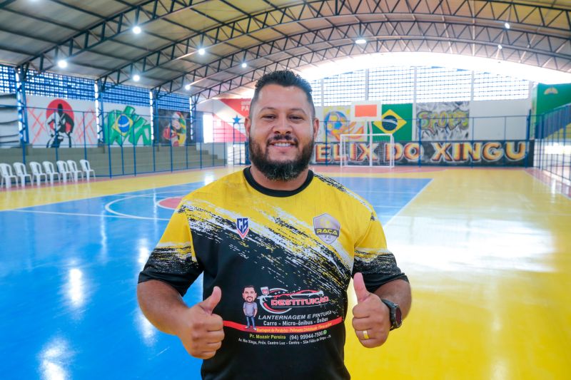 Treinador escolinha_ Miguel de Souza <div class='credito_fotos'>Foto: Marco Santos / Ag. Pará | <a href='/midias/2024/originais/20384_7c5f25ea-cd75-906b-5f72-3b68688915bc.jpg' download><i class='fa-solid fa-download'></i> Download</a></div>