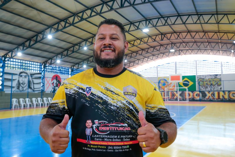 Treinador escolinha_ Miguel de Souza <div class='credito_fotos'>Foto: Marco Santos / Ag. Pará | <a href='/midias/2024/originais/20384_9e209f1a-b882-2a2a-5637-535056dc98ee.jpg' download><i class='fa-solid fa-download'></i> Download</a></div>