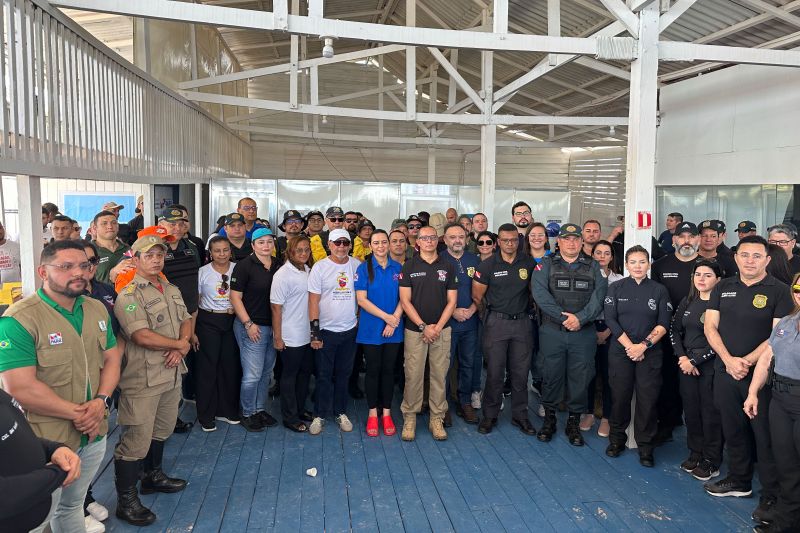 ‘Operação Verão 2024' é lançada em mais de 90 localidades com mais de 5 mil agentes reforçando a segurança
São realizadas diversas ações ostensivas e preventivas, com reforço no policiamento local, monitoramento e diversas atividades integradas entre as forças, para coibir e inibir a criminalidade durante todo o mês de julho
André Macedo / Ascom Segup <div class='credito_fotos'>Foto: André Macedo / Ascom Segup | <a href='/midias/2024/originais/20393_1c2d8615-7e87-1c0a-b6b1-eb3bdfac2070.jpg' download><i class='fa-solid fa-download'></i> Download</a></div>