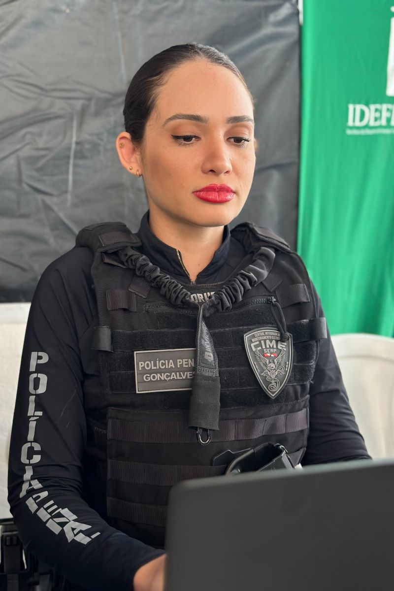 ‘Operação Verão 2024' é lançada em mais de 90 localidades com mais de 5 mil agentes reforçando a segurança
São realizadas diversas ações ostensivas e preventivas, com reforço no policiamento local, monitoramento e diversas atividades integradas entre as forças, para coibir e inibir a criminalidade durante todo o mês de julho
André Macedo / Ascom Segup <div class='credito_fotos'>Foto: André Macedo / Ascom Segup | <a href='/midias/2024/originais/20393_9386c1a0-e1f7-a848-52ab-9a1bb6f175f6.jpg' download><i class='fa-solid fa-download'></i> Download</a></div>