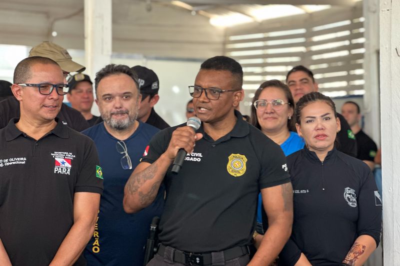 ‘Operação Verão 2024' é lançada em mais de 90 localidades com mais de 5 mil agentes reforçando a segurança
São realizadas diversas ações ostensivas e preventivas, com reforço no policiamento local, monitoramento e diversas atividades integradas entre as forças, para coibir e inibir a criminalidade durante todo o mês de julho
André Macedo / Ascom Segup <div class='credito_fotos'>Foto: André Macedo / Ascom Segup | <a href='/midias/2024/originais/20393_9cd8de6b-f5f4-782f-c1e7-1b64f3809e9c.jpg' download><i class='fa-solid fa-download'></i> Download</a></div>