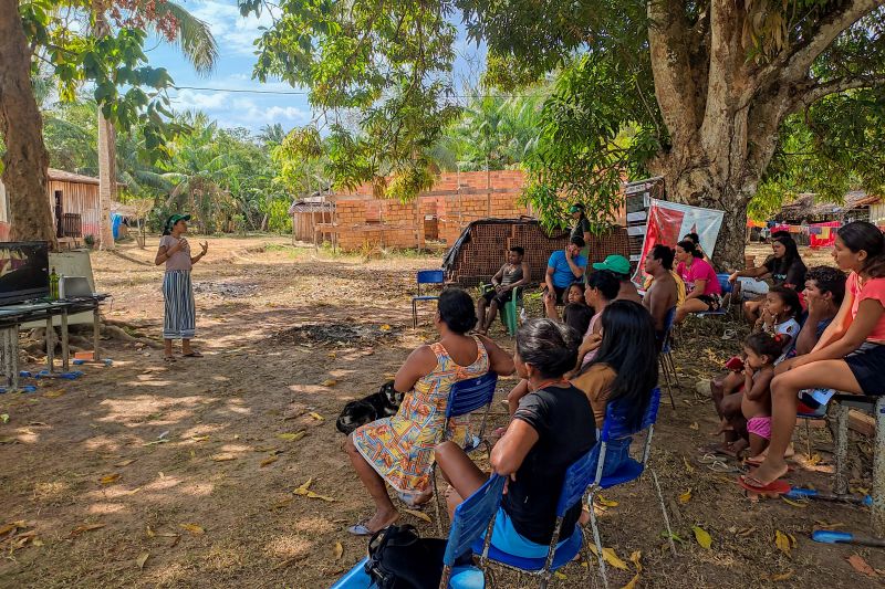 Matéria - Formação de agentes agroflorestais avança na Terra Indígena Alto Rio Guamá com foco em sustentabilidade
Fotos: DGBio/IDEFLOR-Bio/Divulgação
<div class='credito_fotos'>Foto: ASCOM / IDEFLOR-BIO | <a href='/midias/2024/originais/20801_431e7ab5-3225-e7f5-e337-b4fa99c4071a.jpg' download><i class='fa-solid fa-download'></i> Download</a></div>