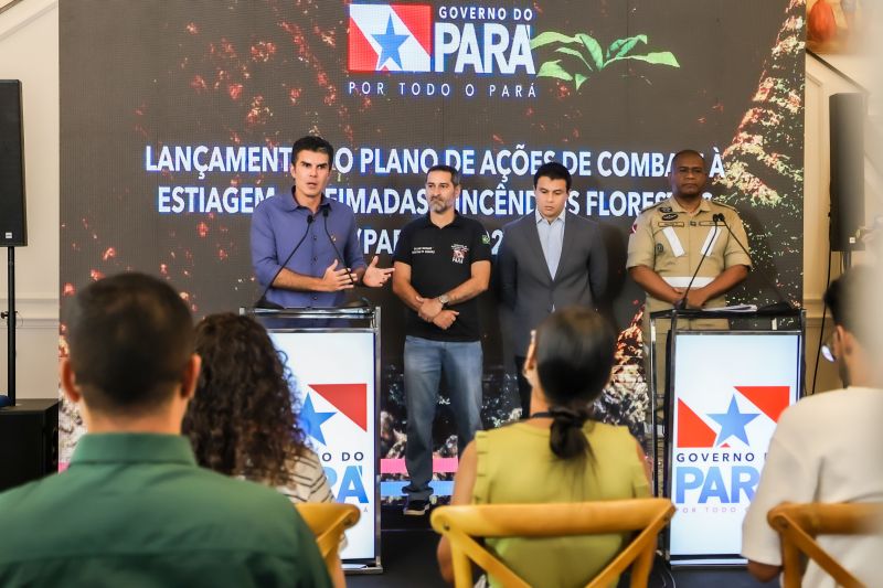Coletiva de imprensa plano de ações contra estiagem e queimadas
fotos Marco Santos Ag Pará <div class='credito_fotos'>Foto: Marco Santos / Ag. Pará | <a href='/midias/2024/originais/20899_7d1804c6-3c75-588a-1cec-1afd676f30ae.jpg' download><i class='fa-solid fa-download'></i> Download</a></div>