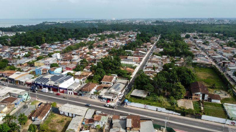 Travessa São Geraldo, Tapanã.
Inauguração das obras do programa asfalto por todo o Pará <div class='credito_fotos'>Foto: Augusto Miranda / Ag. Pará | <a href='/midias/2024/originais/21140_11f46f19-07a0-6579-3ada-97dccae6c27b.jpg' download><i class='fa-solid fa-download'></i> Download</a></div>