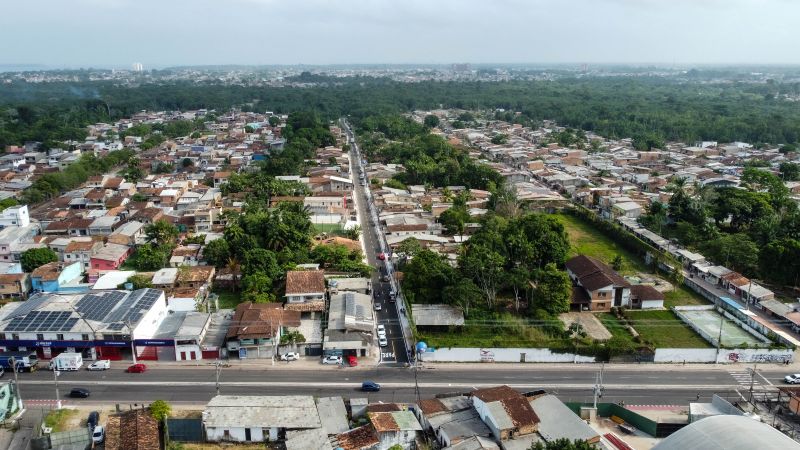 Travessa São Geraldo, Tapanã.
Inauguração das obras do programa asfalto por todo o Pará <div class='credito_fotos'>Foto: Augusto Miranda / Ag. Pará | <a href='/midias/2024/originais/21140_1606c896-ec89-0cf3-5fe9-a43f1b4ad5ac.jpg' download><i class='fa-solid fa-download'></i> Download</a></div>