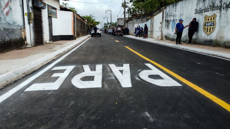 Travessa São Geraldo, Tapanã.
Inauguração das obras do programa asfalto por todo o Pará <div class='credito_fotos'>Foto: Augusto Miranda / Ag. Pará | <a href='/midias/2024/originais/21140_3a222465-b7c5-fb0b-f304-e69762b8ff5a.jpg' download><i class='fa-solid fa-download'></i> Download</a></div>