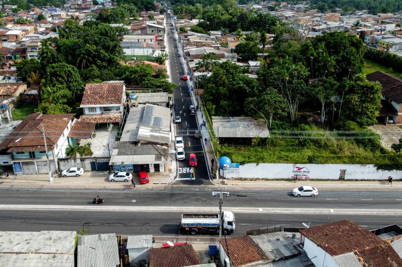 Travessa São Geraldo, Tapanã.
Inauguração das obras do programa asfalto por todo o Pará <div class='credito_fotos'>Foto: Augusto Miranda / Ag. Pará | <a href='/midias/2024/originais/21140_76d41daf-f066-d436-a148-b2be3039f7bd.jpg' download><i class='fa-solid fa-download'></i> Download</a></div>