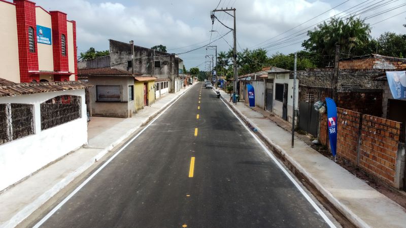 Travessa São Geraldo, Tapanã.
Inauguração das obras do programa asfalto por todo o Pará <div class='credito_fotos'>Foto: Augusto Miranda / Ag. Pará | <a href='/midias/2024/originais/21140_a840bc02-e2cf-59cf-538e-d419c6d10399.jpg' download><i class='fa-solid fa-download'></i> Download</a></div>