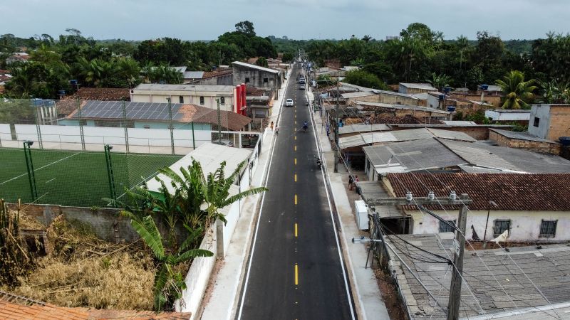 Travessa São Geraldo, Tapanã.
Inauguração das obras do programa asfalto por todo o Pará <div class='credito_fotos'>Foto: Augusto Miranda / Ag. Pará | <a href='/midias/2024/originais/21140_f8beb367-b22c-bdbb-d01f-8423d4fddf04.jpg' download><i class='fa-solid fa-download'></i> Download</a></div>