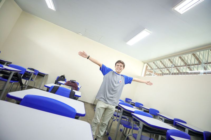 Gustavo Barros - 16 - 2° ano
6 anos na escola <div class='credito_fotos'>Foto: Marcelo Lelis / Ag. Pará | <a href='/midias/2024/originais/21176_4b88bb66-1345-c8b4-ce73-53c3fff94331.jpg' download><i class='fa-solid fa-download'></i> Download</a></div>