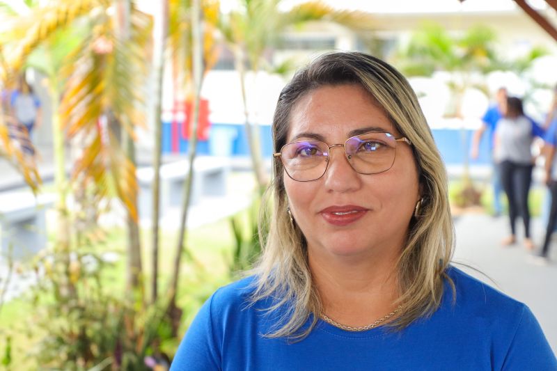 Jaqueline Rolim - prof geografia - 20 anos no Estado <div class='credito_fotos'>Foto: Marcelo Lelis / Ag. Pará | <a href='/midias/2024/originais/21176_8bd18cbe-a822-8977-c120-563f57514f46.jpg' download><i class='fa-solid fa-download'></i> Download</a></div>