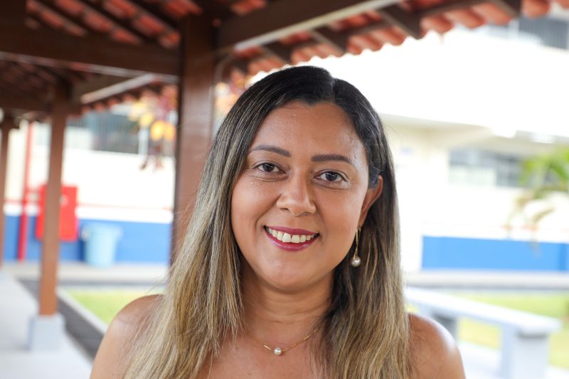 Nislene Peixoto – dirigente da Diretoria Regional de Ensino - Ananindeua <div class='credito_fotos'>Foto: Marcelo Lelis / Ag. Pará | <a href='/midias/2024/originais/21176_be5f970f-c5c1-4d1b-47b3-33db749f3b27.jpg' download><i class='fa-solid fa-download'></i> Download</a></div>