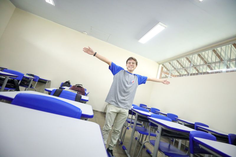 Gustavo Barros - 16 - 2° ano
6 anos na escola <div class='credito_fotos'>Foto: Marcelo Lelis / Ag. Pará | <a href='/midias/2024/originais/21176_f8f39696-7e0f-8553-f3f7-29b614c02dc6.jpg' download><i class='fa-solid fa-download'></i> Download</a></div>