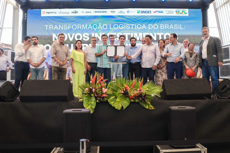 ASSINATURA A CONCESSÃO DE PRIORIDADE, PARA FINS DE
EMPRÉSTIMOS, COM RECURSOS DO FUNDO DA MARINHA MERCANTE, COM
AS EMPRESAS ESTALEIRO RIO MAGUARI S.A; JURUÁ ESTALEIROS E
NAVEGAÇÃO LTDA; ERAM ESTALEIRO RIO AMAZONAS LTDA.; ESTALEIRO
ENSEADA INDUSTRIA NAVAL S.A; WILSON SONS ESTALEIROS LTDA; E
ESTALEIRO DETROIT BRASIL LTDA, INVESTIMENTO GLOBAL DE R$ 4,072
BILHÕES REAIS <div class='credito_fotos'>Foto: Pedro Guerreiro / Ag. Pará | <a href='/midias/2024/originais/21320_29d70e57-56b8-01cc-9439-d27a60692f6a.jpg' download><i class='fa-solid fa-download'></i> Download</a></div>