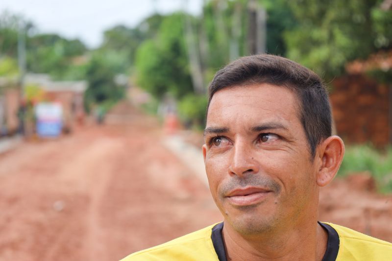 Luis Carlos, mototaxista <div class='credito_fotos'>Foto: Bruno Cecim / Ag.Pará | <a href='/midias/2024/originais/22419_a8b4f269-bd93-1002-7d92-040f1cf419c8.jpg' download><i class='fa-solid fa-download'></i> Download</a></div>