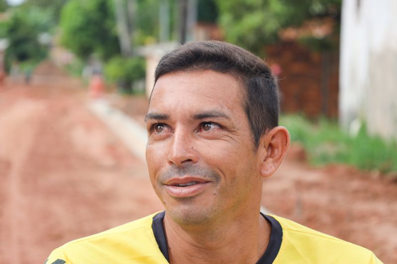 Luis Carlos, mototaxista <div class='credito_fotos'>Foto: Bruno Cecim / Ag.Pará | <a href='/midias/2024/originais/22419_b9cbd827-25f1-a2ee-aaf9-3767268193d7.jpg' download><i class='fa-solid fa-download'></i> Download</a></div>