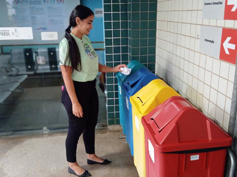 Hospital Regional de Marabá possui lixeiras de coleta seletiva em pontos estrategicos da unidade. 