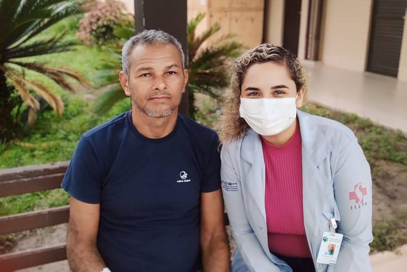 Manoel da Cruz e a Psicóloga Joliane Cruz