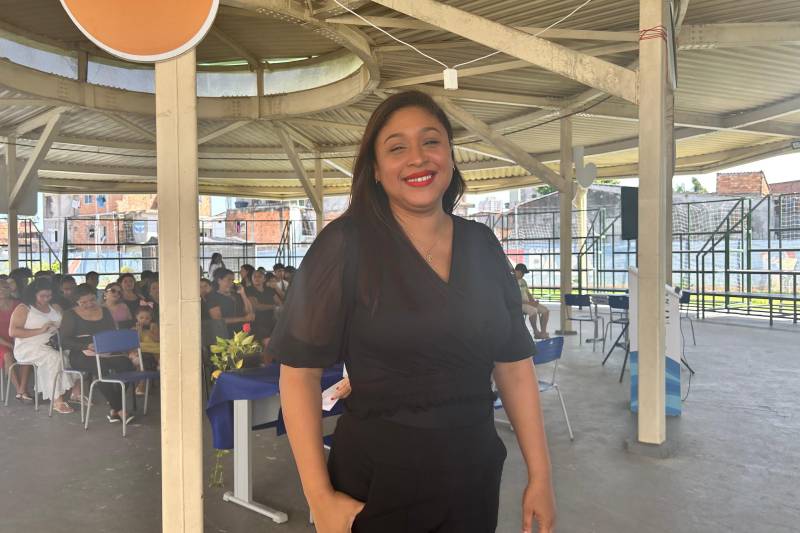 Elaine Santos