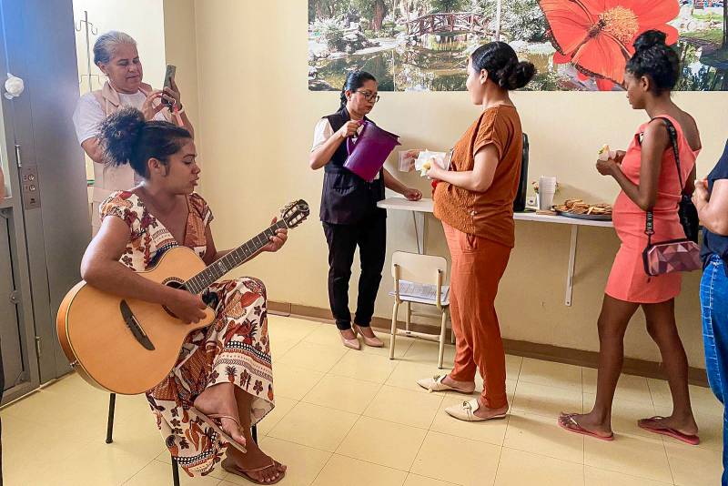 Encontro contou com música ao vivo
