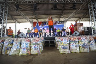 notícia: Estado entrega mais de 500 novos kits de ajuda humanitária para moradores de Rio Maria